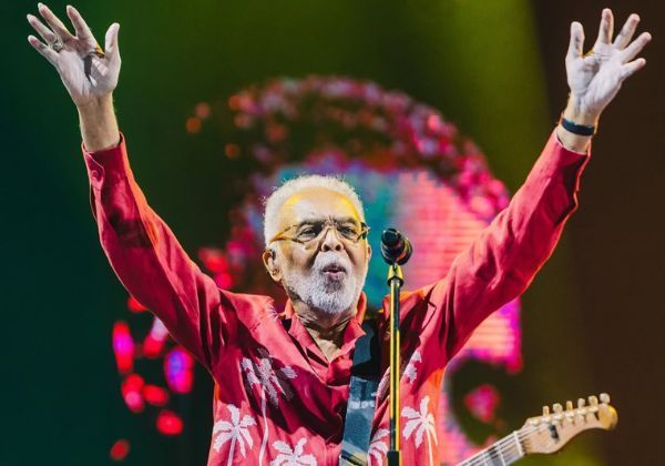 Gilberto Gil inicia turnê de despedida “Tempo Rei” com show histórico em salvador