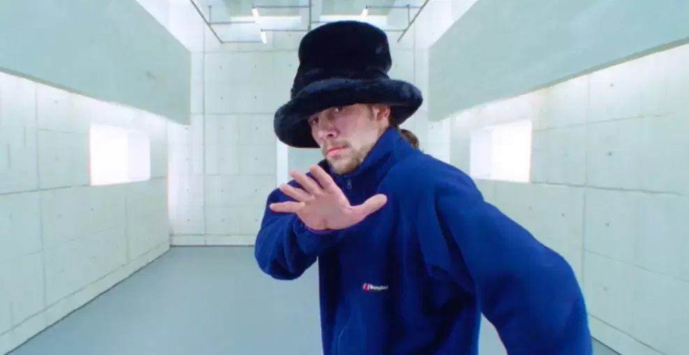 Jamiroquai anuncia show em São Paulo; saiba data e mais